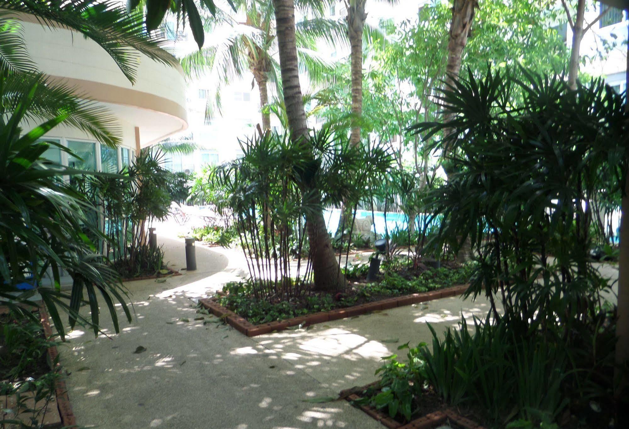 Park Lane Resort By West Joint Venture Praia de Jomtien Exterior foto